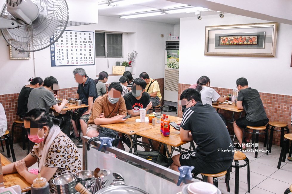 南勢角陽春麵｜在地30年要抽號碼牌人氣麵店滷味最受歡迎(外帶) @女子的休假計劃