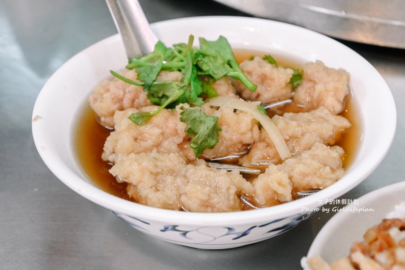 魯肉飯專家｜基隆廟口夜市美食滷肉飯25元人氣必吃(外帶) @女子的休假計劃