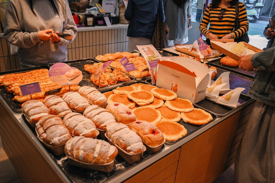 【大邱美食】Butter Roll Pain France，被雷神擊中的幸運麵包店빠다롤뺑프랑스 @女子的休假計劃