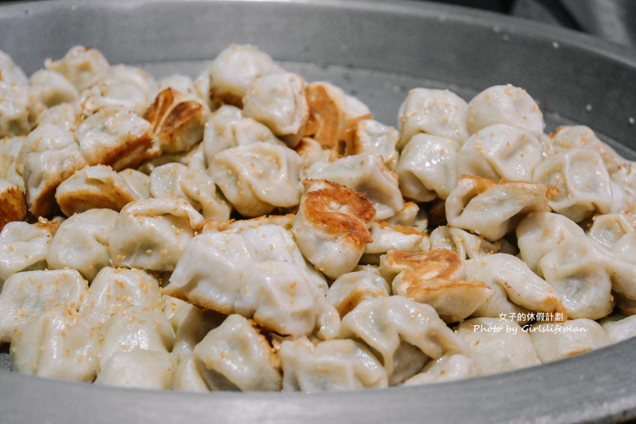阿仁福州包｜皮薄餡多一顆五元超唰嘴點心(外帶) @女子的休假計劃