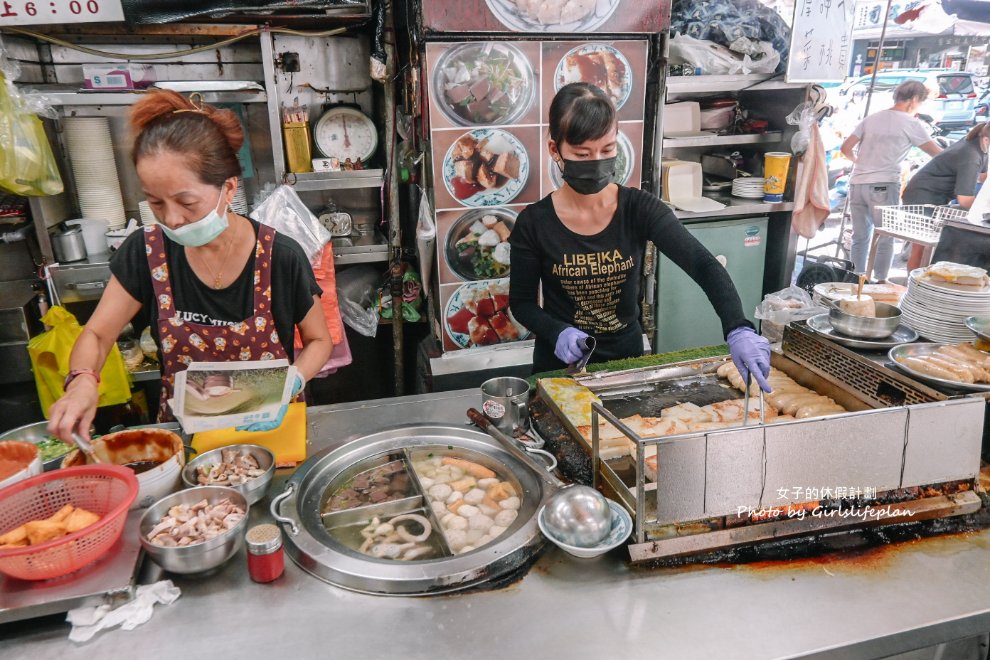 王家菜頭粿糯米腸｜早上6點半營業傳統台式早午餐(台中第二市場美食) @女子的休假計劃