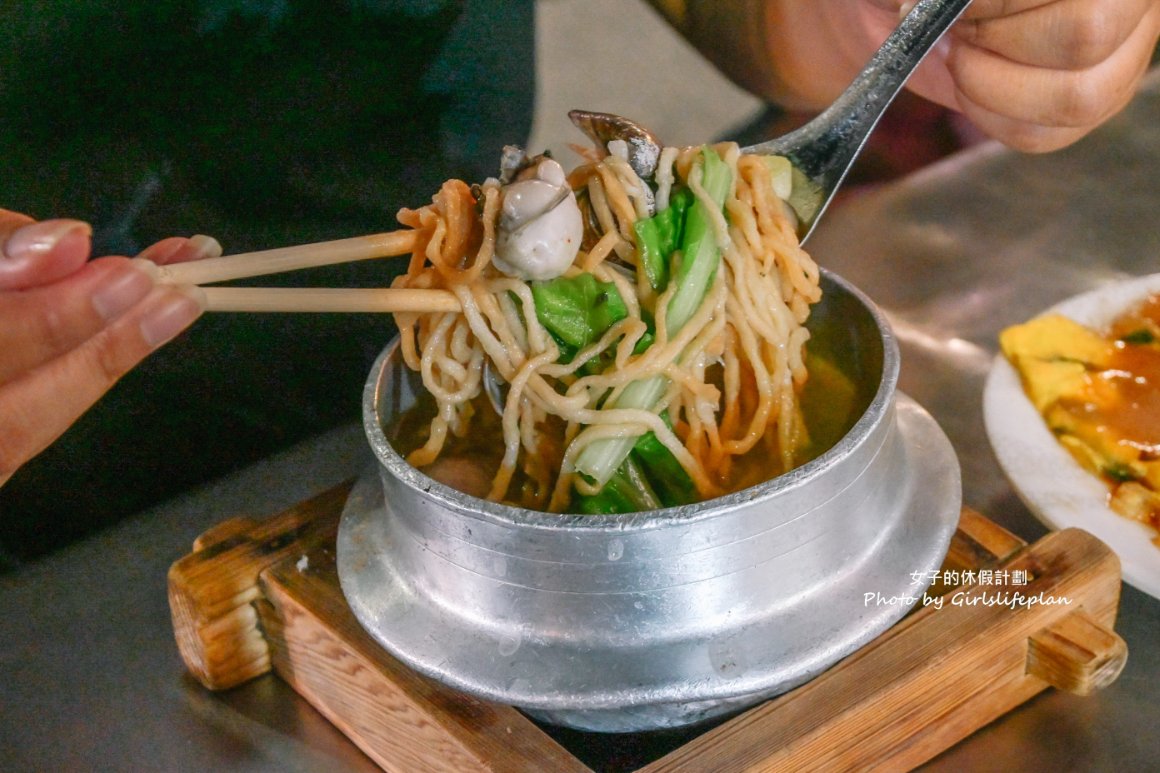 珍珍蚵仔煎海產粥｜開到凌晨4點文化夜市深夜美食(外帶) @女子的休假計劃