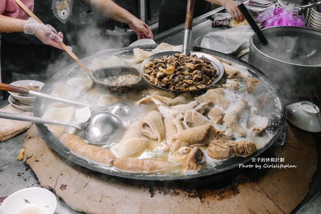 王家祖傳本產牛雜湯｜人氣特色早午餐，自助加湯喝到飽(外帶) @女子的休假計劃