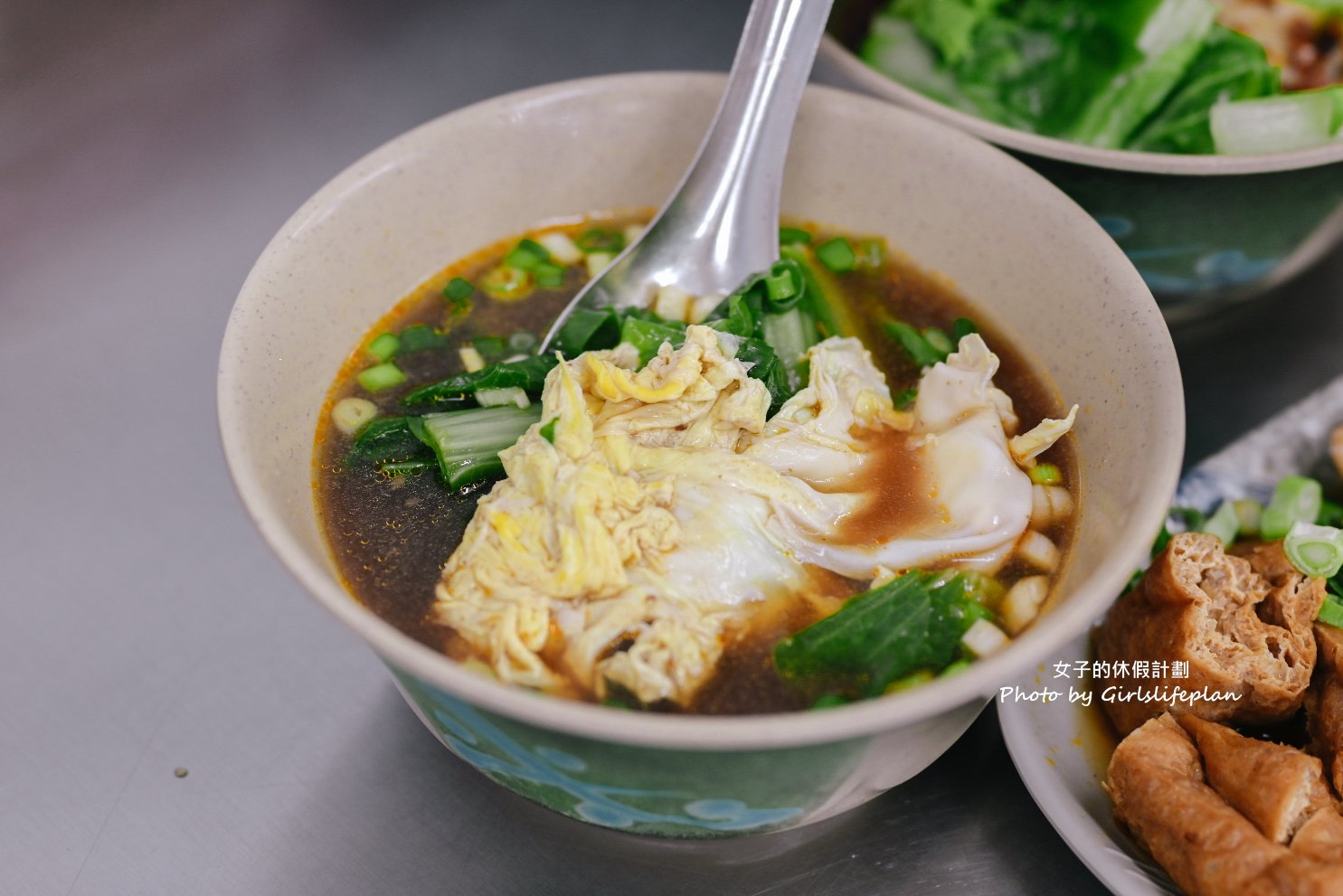 東引小吃店｜開到凌晨4點深夜美食，滷味紅油炒手、招牌麻醬麵人氣必吃(外帶) @女子的休假計劃
