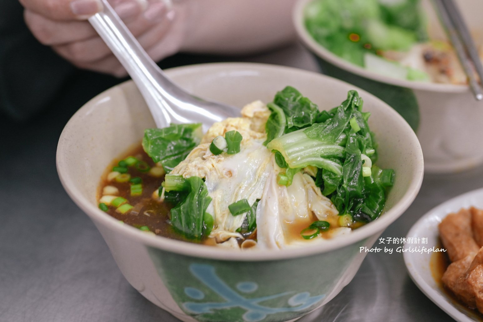 東引小吃店｜開到凌晨4點深夜美食，滷味紅油炒手、招牌麻醬麵人氣必吃(外帶) @女子的休假計劃