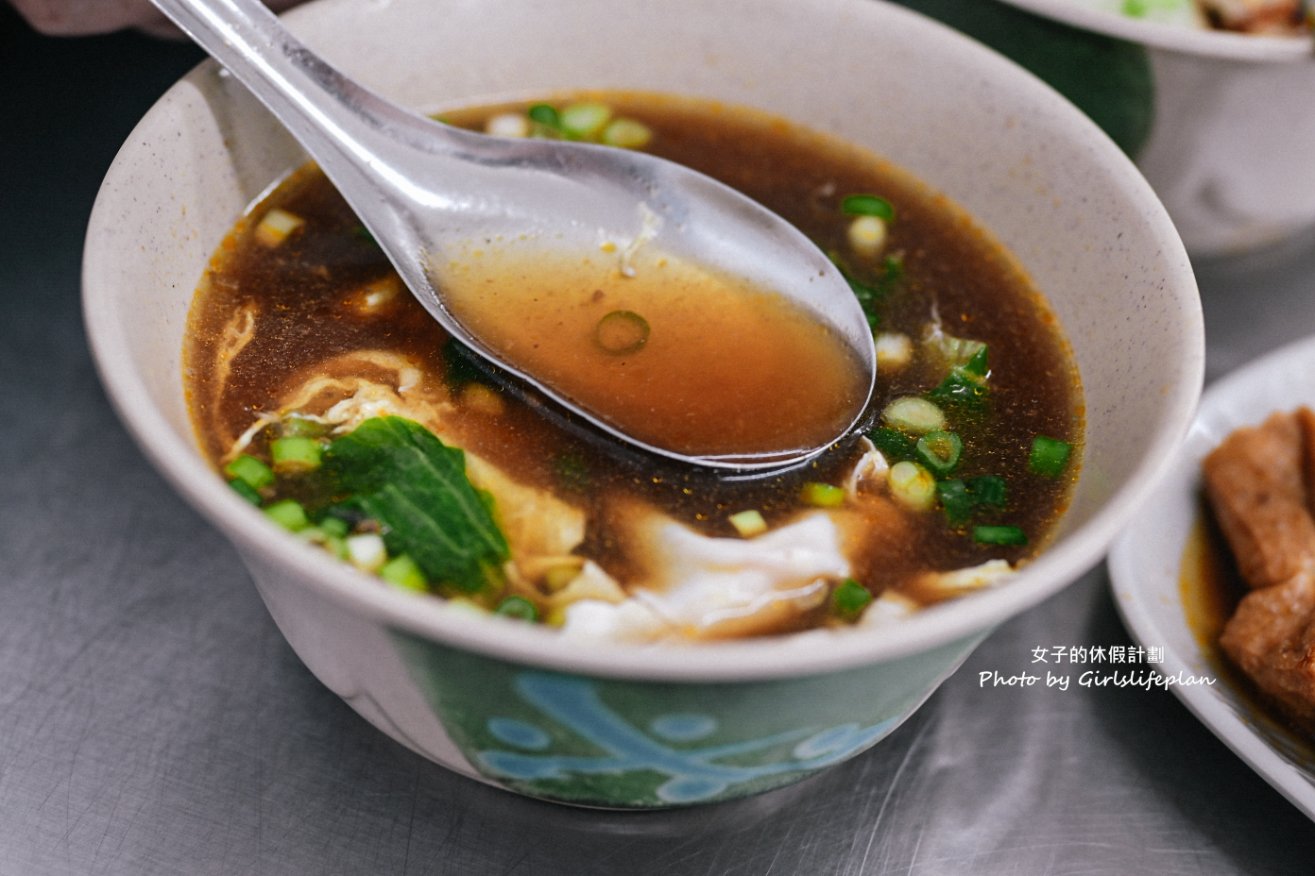 東引小吃店｜開到凌晨4點深夜美食，滷味紅油炒手、招牌麻醬麵人氣必吃(外帶) @女子的休假計劃