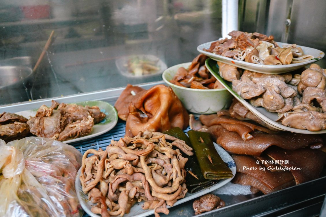 東引小吃店｜開到凌晨4點深夜美食，滷味紅油炒手、招牌麻醬麵人氣必吃(外帶) @女子的休假計劃