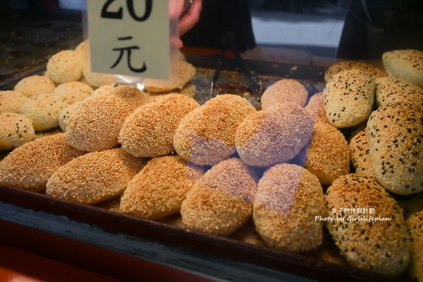 阿唐燒餅舖｜熱賣款25元糖心酥餅、蔥燒餅、鮮肉餅、蘿蔔絲餅(外帶) @女子的休假計劃