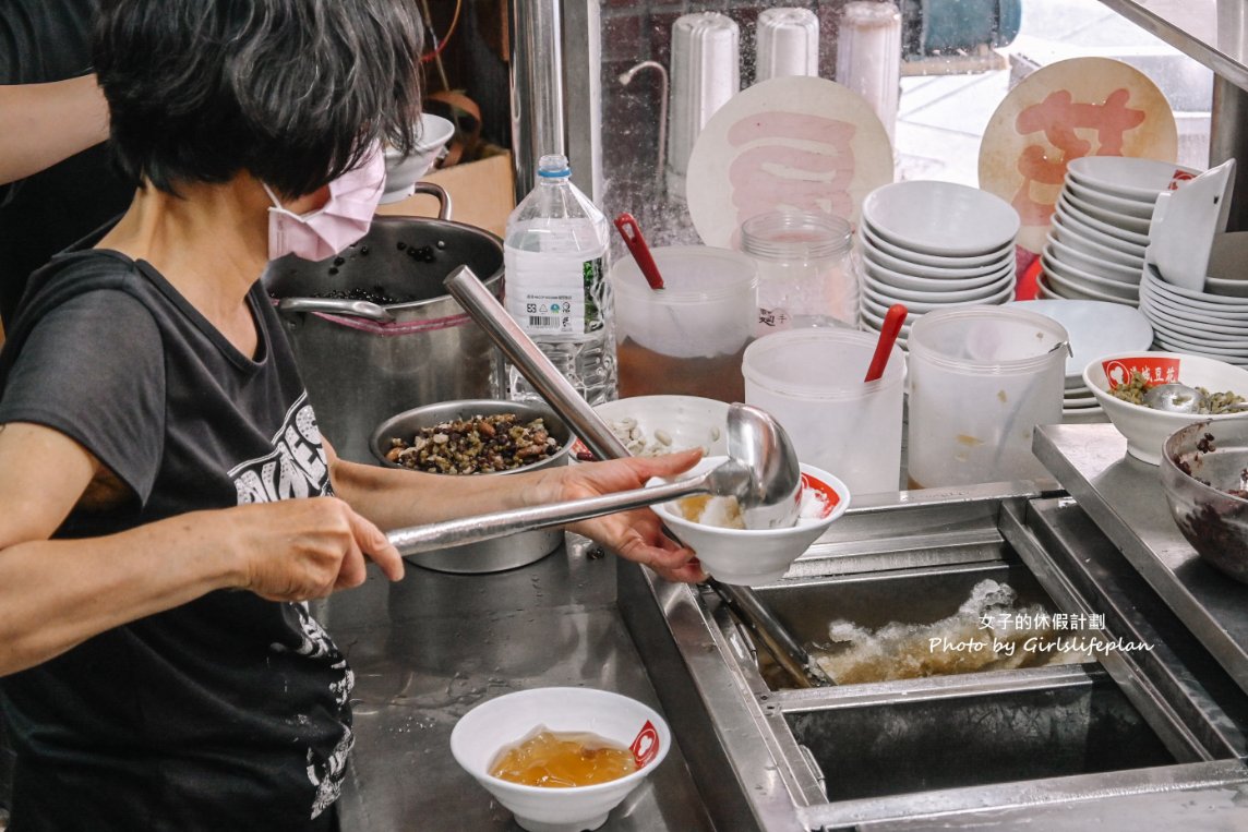 【鹿港美食】港城施豆花，食尚玩家推薦(外帶) @女子的休假計劃