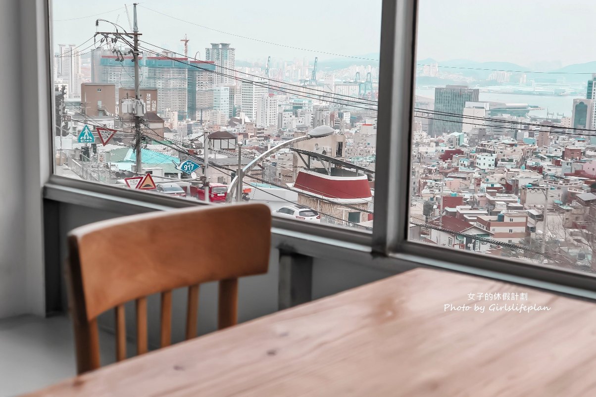 【韓國釜山咖啡廳】草梁845/초량845/草梁1941：山上海景咖啡廳，眺望整個釜山港 @女子的休假計劃