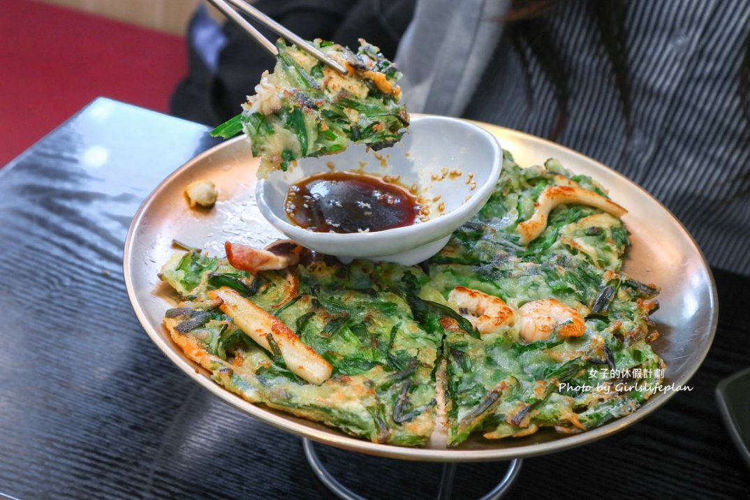 【首爾南山美食】木覓山房목멱산방：首爾米其林指南推薦拌飯、海鮮煎餅必點 @女子的休假計劃