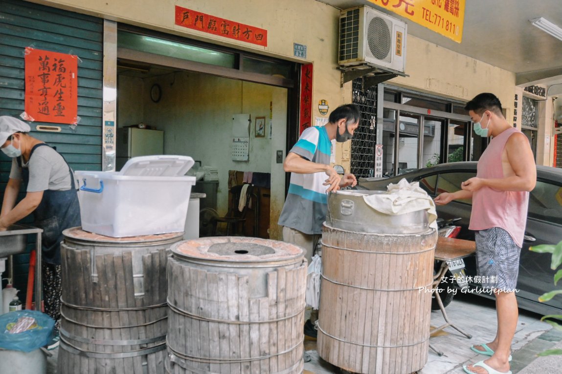 上海阿英烤燒餅｜黑糖、白砂糖、豬肉、蔥花、蘿蔔絲每顆20元(外帶) @女子的休假計劃
