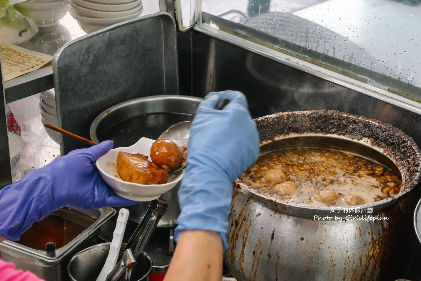 正宗鴨肉飯｜米其林必比登推薦煙燻味鴨肉飯最熱賣(外帶) @女子的休假計劃