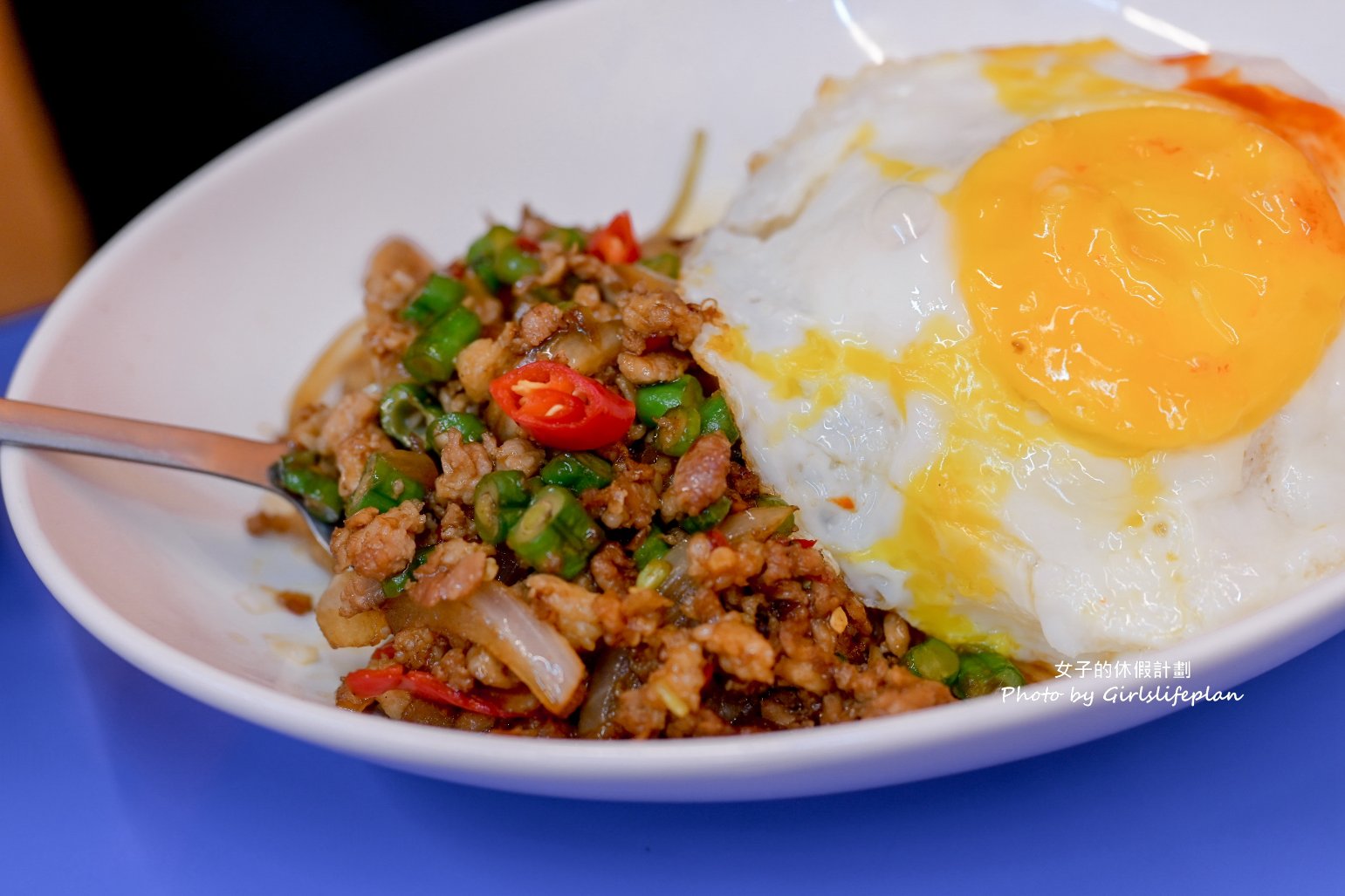 泰帥小吃店｜超人氣平價泰式料理，主食都不超過百元(外帶) @女子的休假計劃