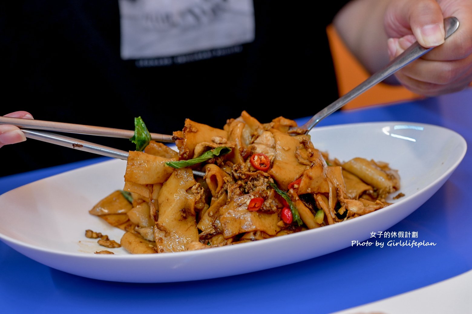 泰帥小吃店｜超人氣平價泰式料理，主食都不超過百元(外帶) @女子的休假計劃