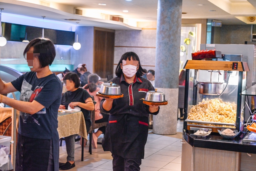 貴族世家龍岡店｜自助吧吃到飽只要340元(外帶) @女子的休假計劃