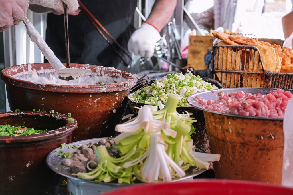 【新竹美食】北門炸粿，百年老店四代傳承，在地傳統古早味國民小吃(外帶) @女子的休假計劃