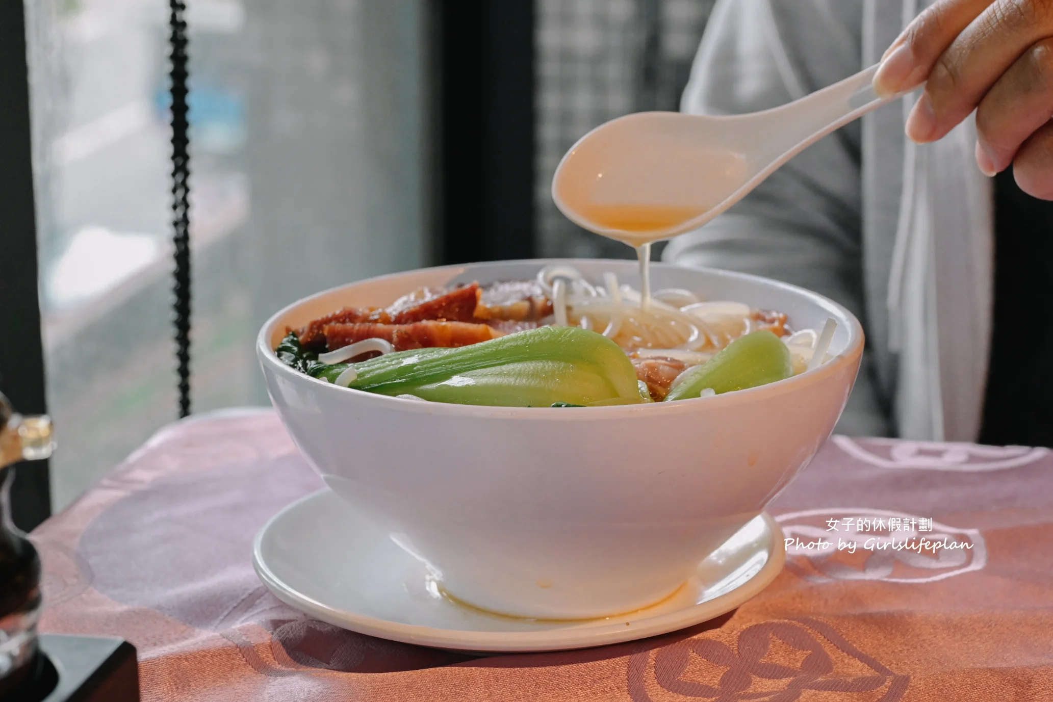 吉星港式飲茶 | 台北24小時餐廳70元早茶，魚子蒸燒賣每顆10元(外帶) @女子的休假計劃