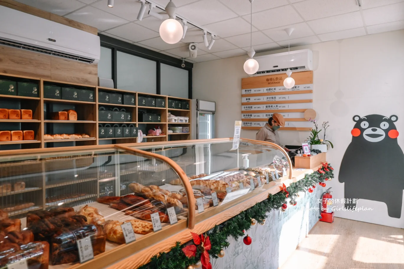 【桃園美食】厚冶 Bakery & Cafe，貨櫃玻璃屋咖啡廳(外帶) @女子的休假計劃