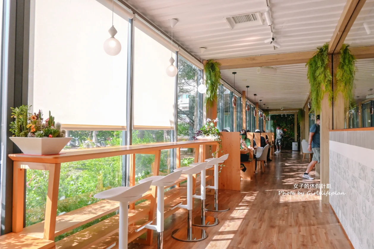 【桃園美食】厚冶 Bakery & Cafe，貨櫃玻璃屋咖啡廳(外帶) @女子的休假計劃