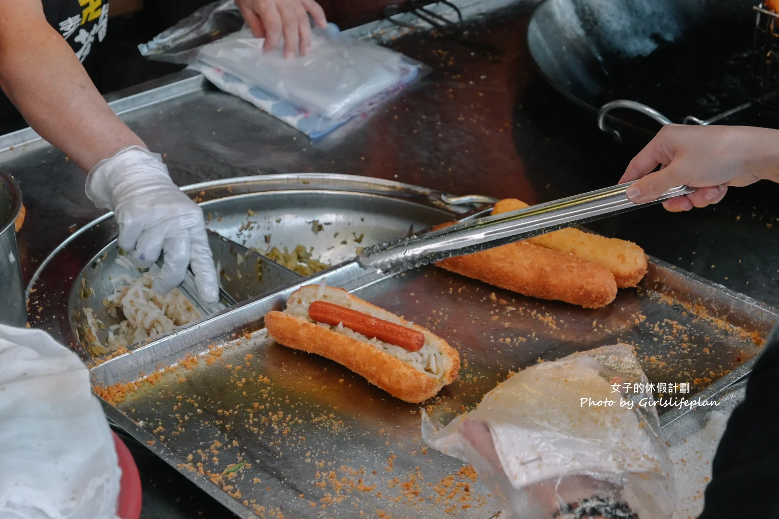 【中壢美食】溫記不一樣三明治，超人氣排隊美食(外帶) @女子的休假計劃