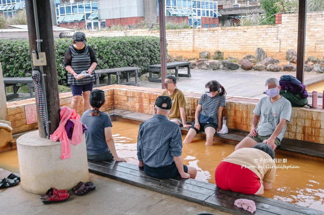 【免費溫泉】磺港溫泉公共浴室，足湯和浴池免費使用(交通) @女子的休假計劃