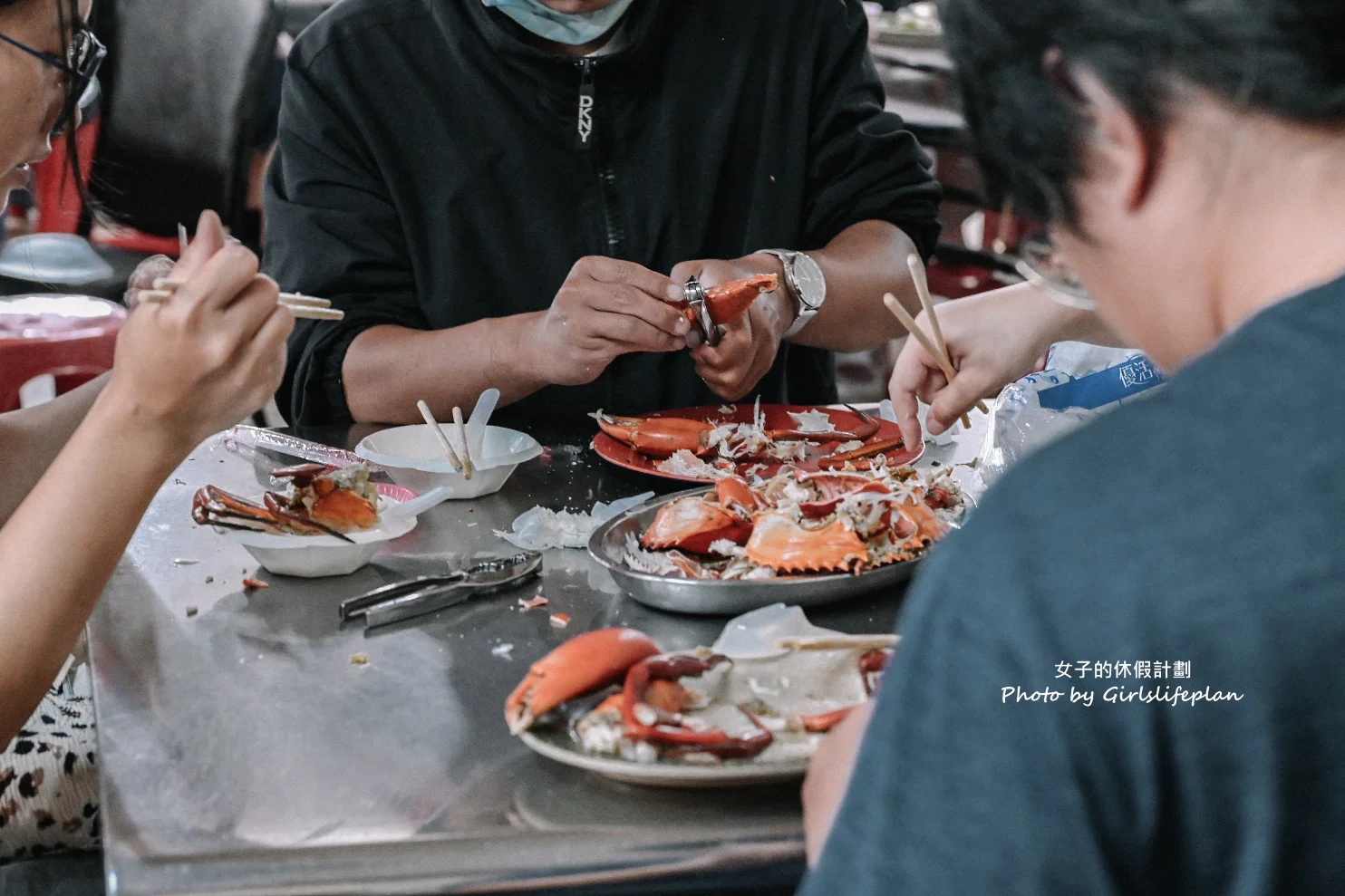 阿嬌萬里蟹｜在地超人氣海鮮熱炒排隊美食(菜單) @女子的休假計劃