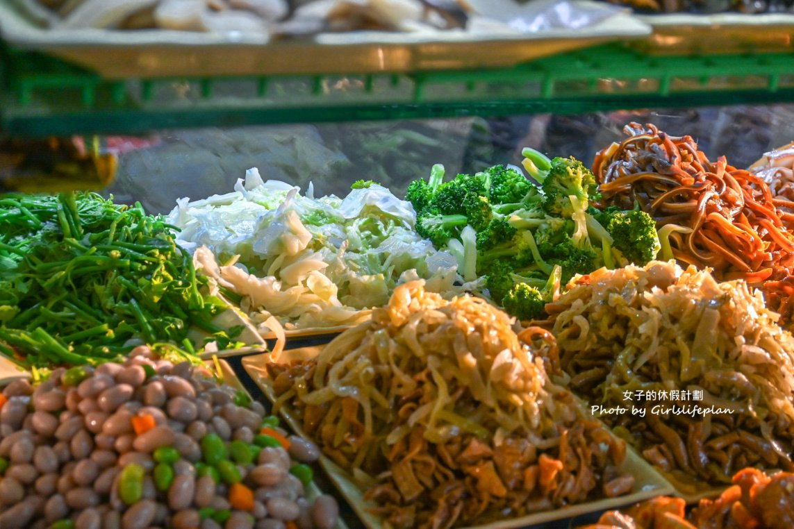 媛媛樂華煙燻滷味｜超人氣排隊美食煙燻滷味(外帶) @女子的休假計劃