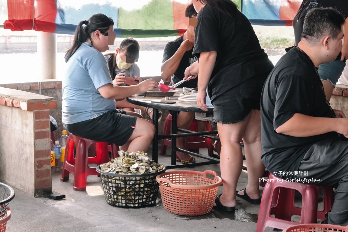 牛港魚池｜牛港魚池-烤鮮蚵吃到飽200元，平日不限時(菜單) @女子的休假計劃