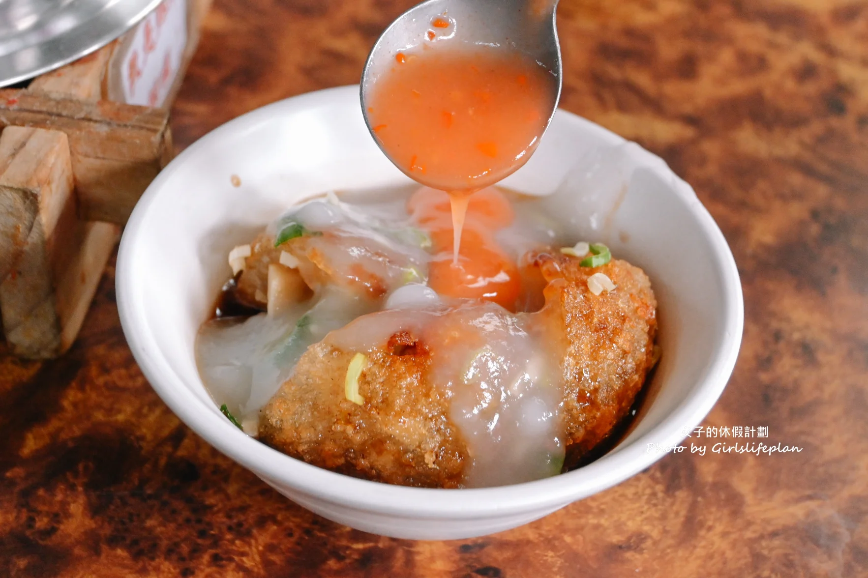 吳記脆皮肉圓｜超人氣排隊美食脆皮肉圓45元不好吃免錢(外帶) @女子的休假計劃