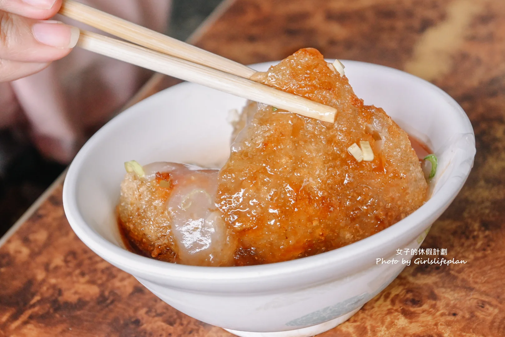 吳記脆皮肉圓｜超人氣排隊美食脆皮肉圓45元不好吃免錢(外帶) @女子的休假計劃
