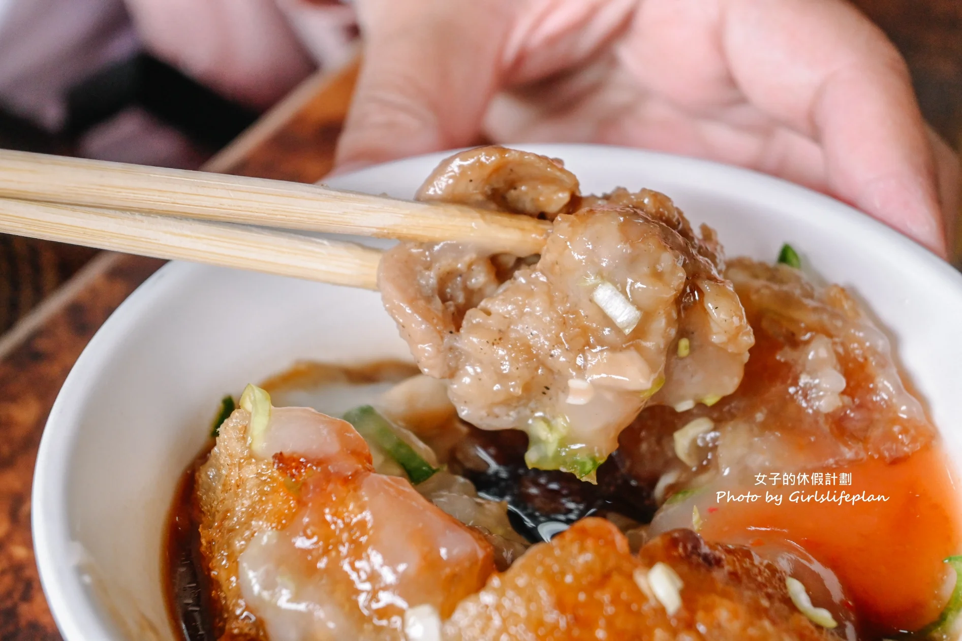 吳記脆皮肉圓｜超人氣排隊美食脆皮肉圓45元不好吃免錢(外帶) @女子的休假計劃
