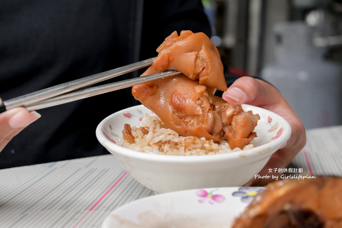 錦田肉燥飯｜五十年肉燥飯老店，便當有夠銅板(外帶) @女子的休假計劃