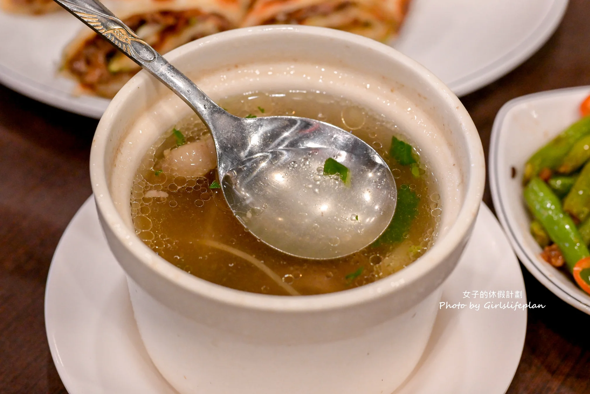 北平楊寶寶蒸餃朝明店｜評價破萬米其林推薦(外帶) @女子的休假計劃