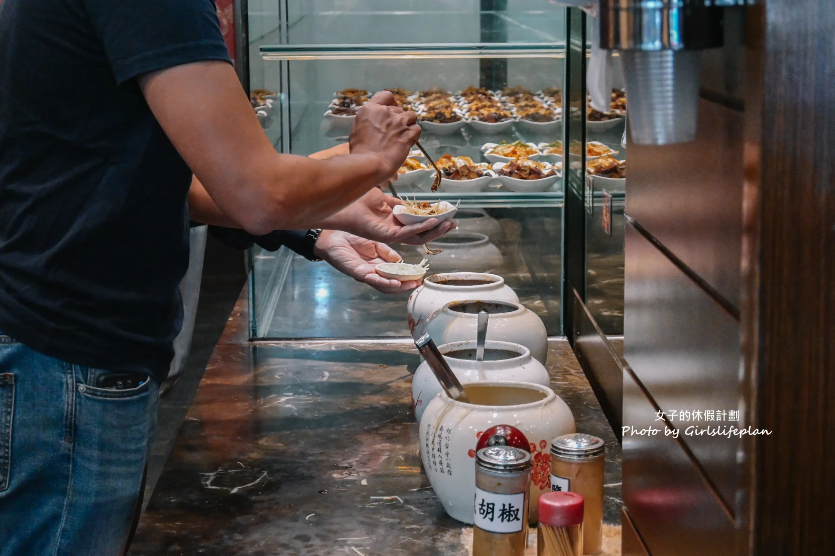 北平楊寶寶蒸餃朝明店｜評價破萬米其林推薦(外帶) @女子的休假計劃