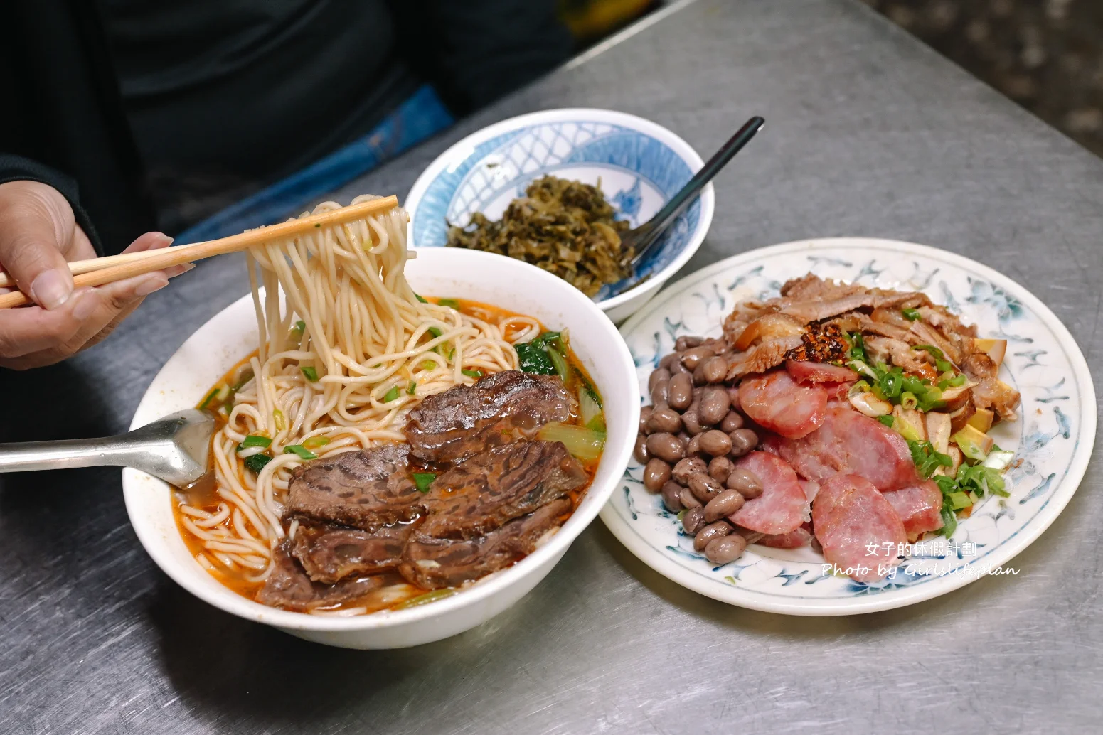 大師兄牛肉麵｜傳說中被牛肉麵耽誤的滷味店(菜單) @女子的休假計劃