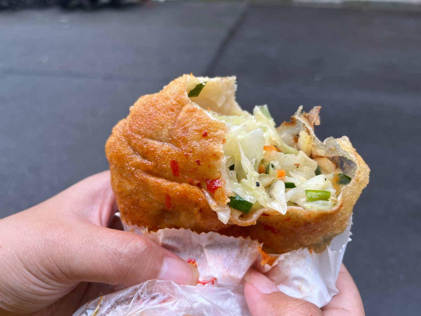 花蓮光復高麗菜煎餅｜在地人才知道板橋銅板美食(外帶) @女子的休假計劃