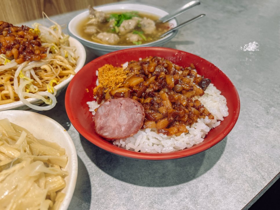 【新北美食】大胖肉焿 莒光店｜在地人氣美食可免費加肉羹湯(外帶) @女子的休假計劃