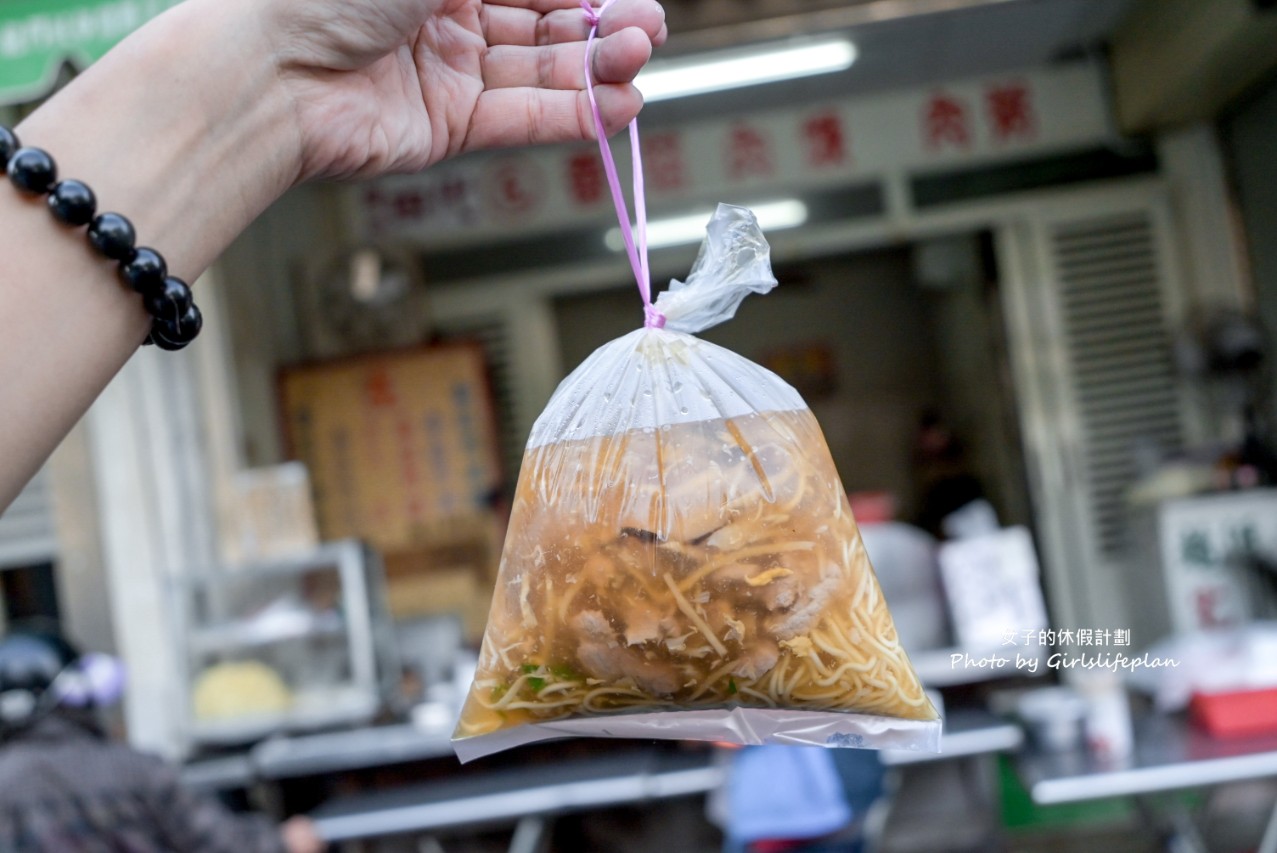 飛在香菇肉羹｜行家才知道超低調百年肉羹老店(外帶) @女子的休假計劃