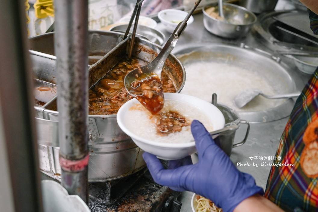 共匪的店｜超銅板美食15元麵線糊30元控肉飯(外帶) @女子的休假計劃