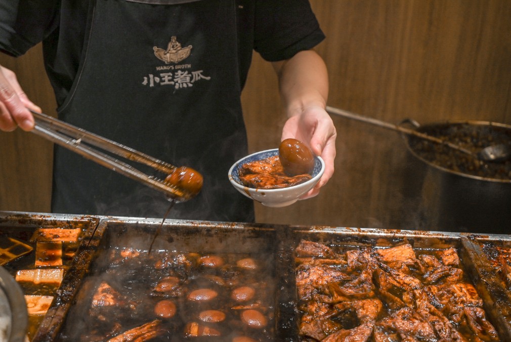 小王煮瓜｜台北米其林推薦必吃黑金滷肉飯、清湯瓜仔肉(外帶) @女子的休假計劃