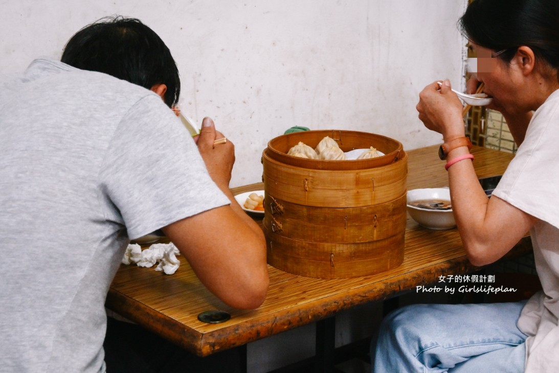 豆豆小籠湯包｜在地人大推平價版鼎泰豐(外帶) @女子的休假計劃