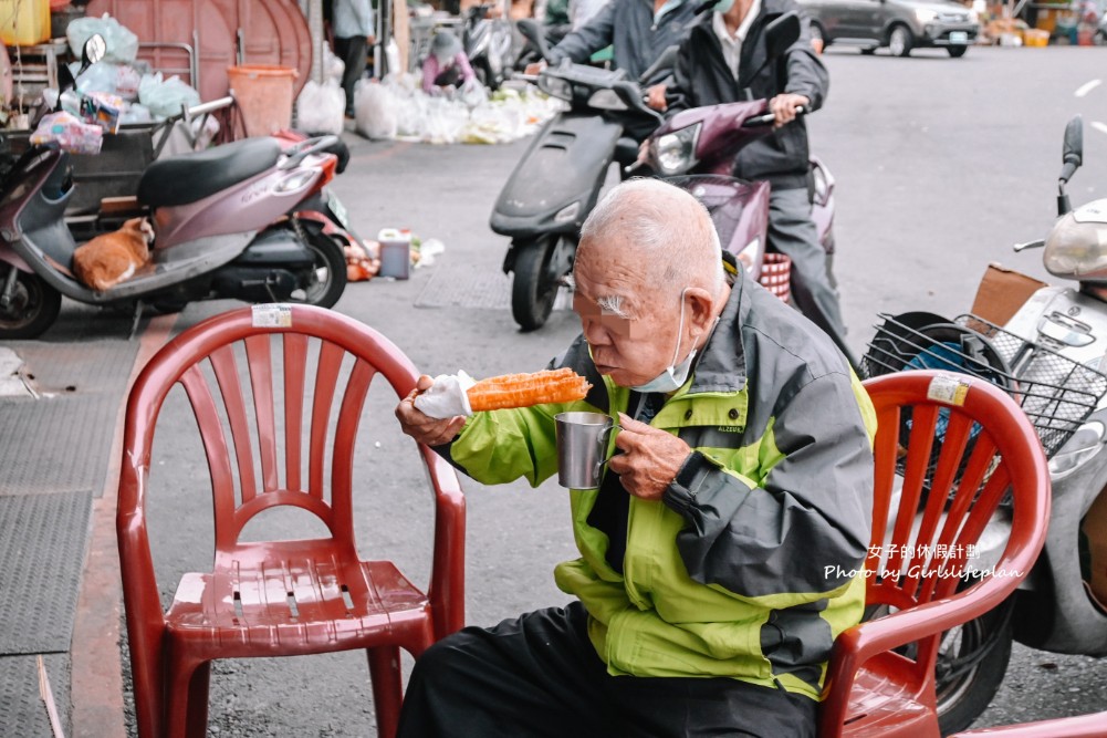 嘉義南門包氏碳燒杏仁茶 | 嘉義杏仁茶80多年老店特色路邊早餐(外帶) @女子的休假計劃