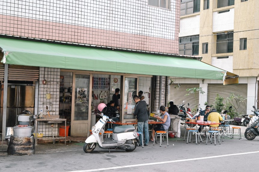 輝煌牛肉湯｜超過40年老店，牛肉湯只要60元還能加湯(外帶) @女子的休假計劃