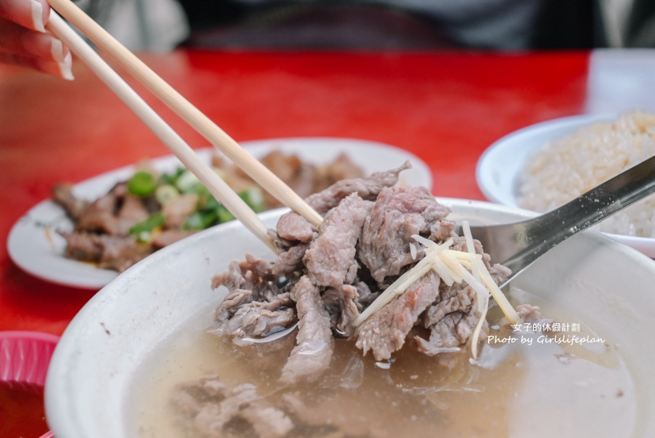 輝煌牛肉湯｜超過40年老店，牛肉湯只要60元還能加湯(外帶) @女子的休假計劃