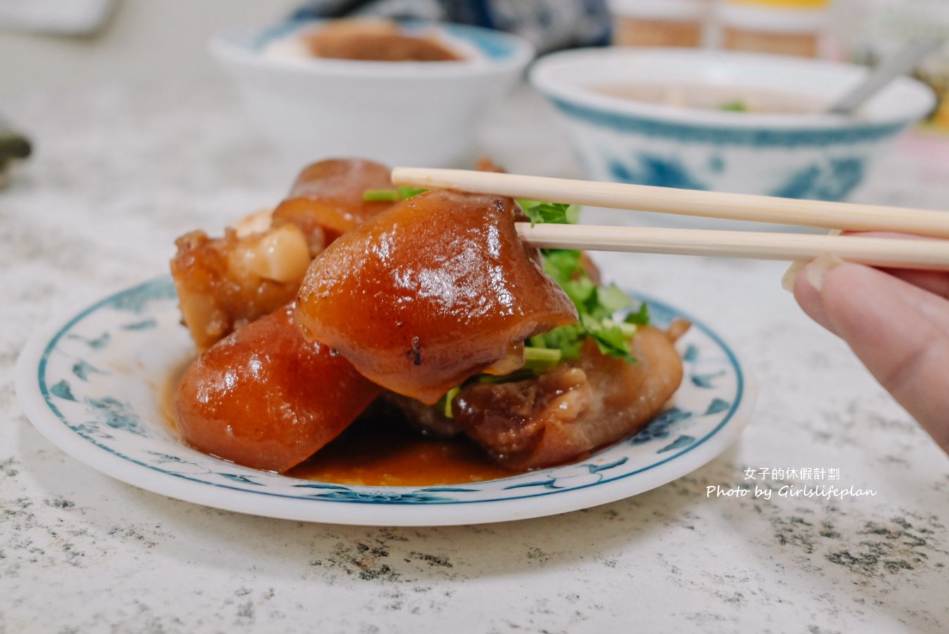 一郎土魠魚羹｜在地60多年小吃店，爌肉飯只要30元，豬腳一大盤60元(外帶) @女子的休假計劃