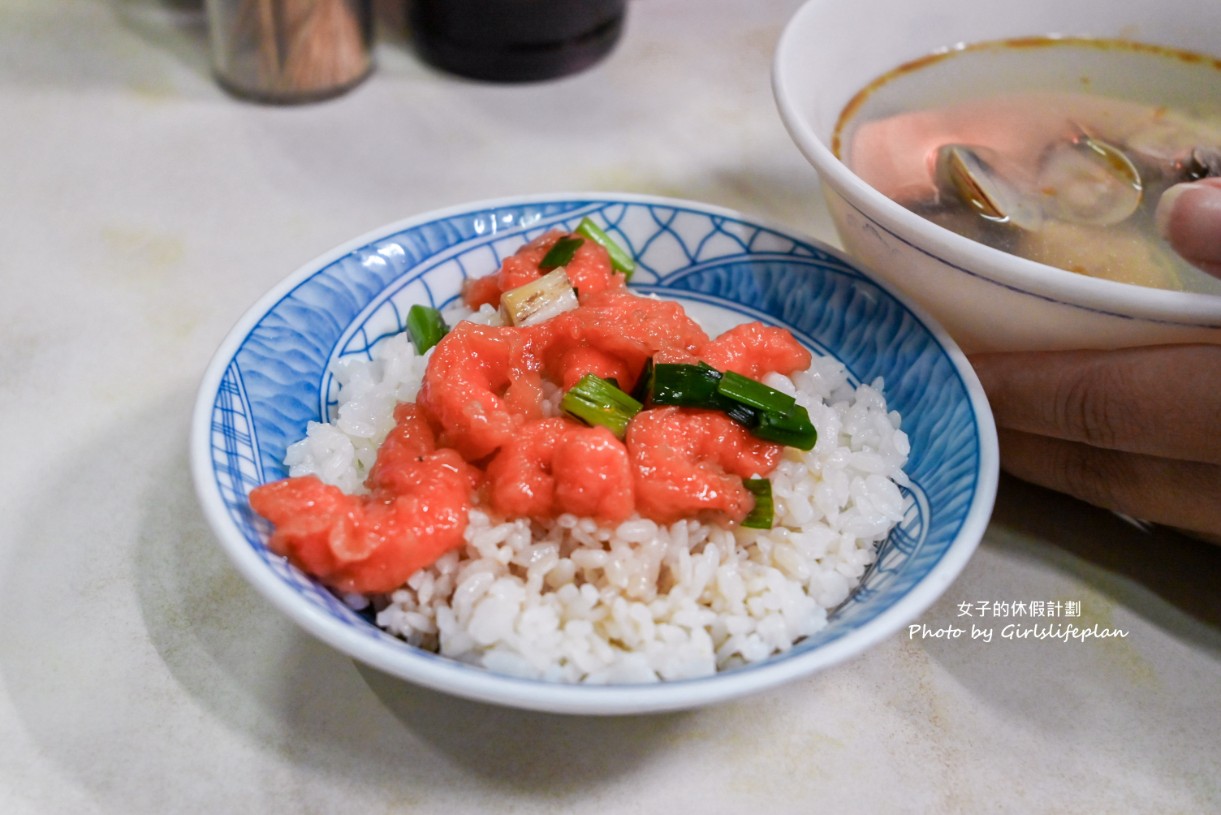 北港圓環來興草魚湯｜在地50年銅板美食(外帶) @女子的休假計劃