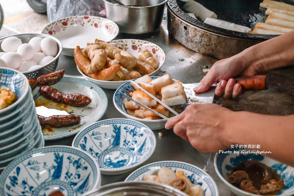 金捷發煎盤粿｜超有特色五金行早餐店，煎粿只要10元(外帶) @女子的休假計劃