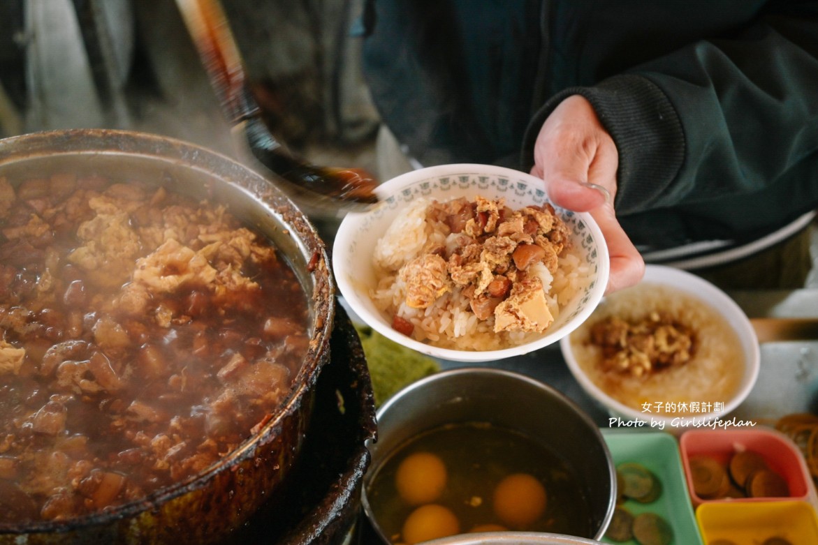 老等油飯麵線糊｜在地70年小吃只賣20元麵線糊25元油飯(外帶) @女子的休假計劃