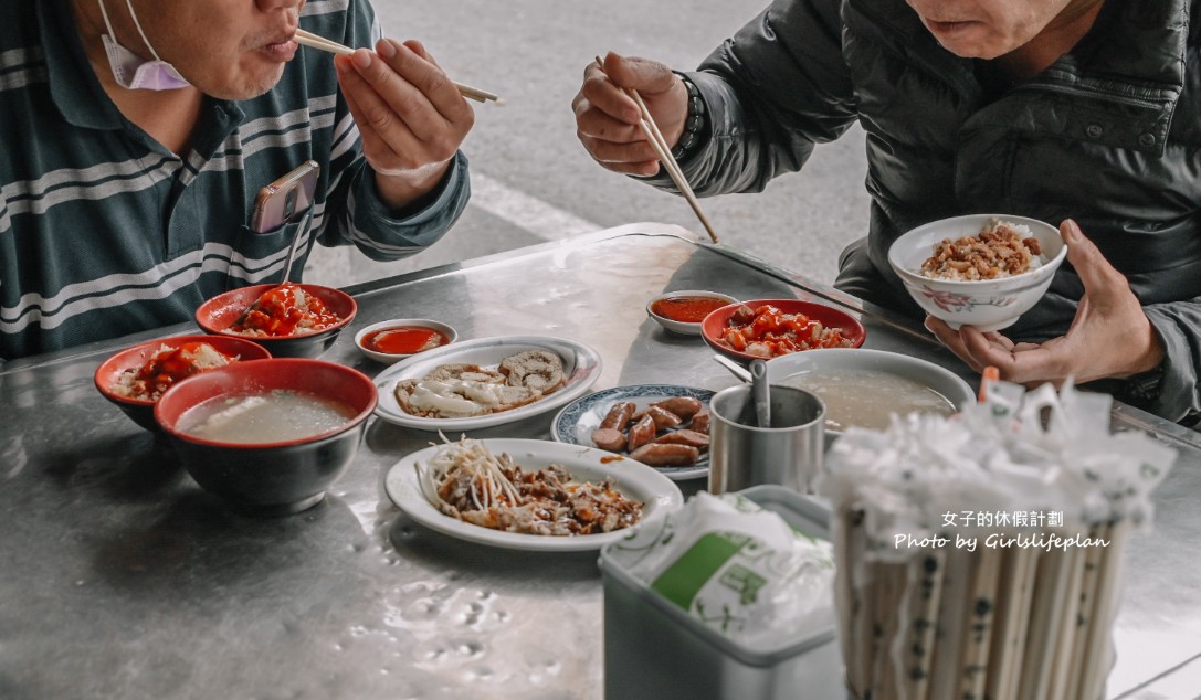 阿等土豆油飯｜25元土豆油飯必吃不分平假日內用常客滿(外帶) @女子的休假計劃